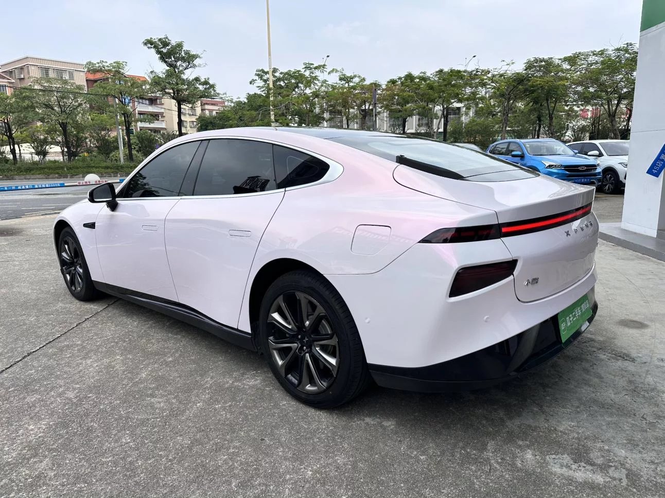 XPeng P7