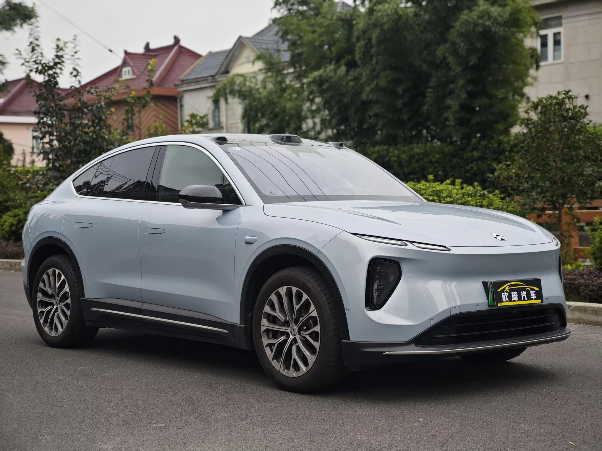 NIO ES6