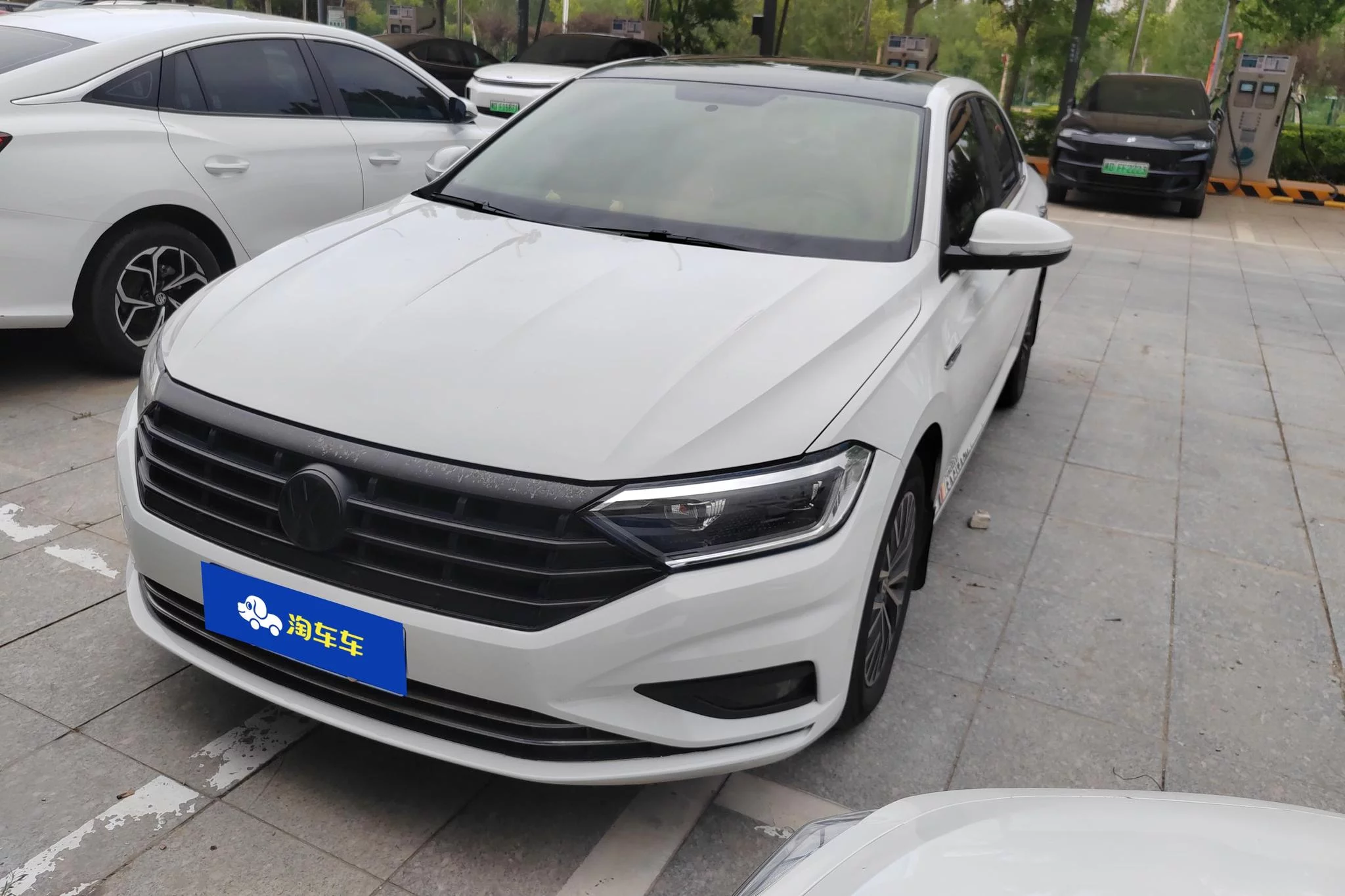 Volkswagen Sagitar