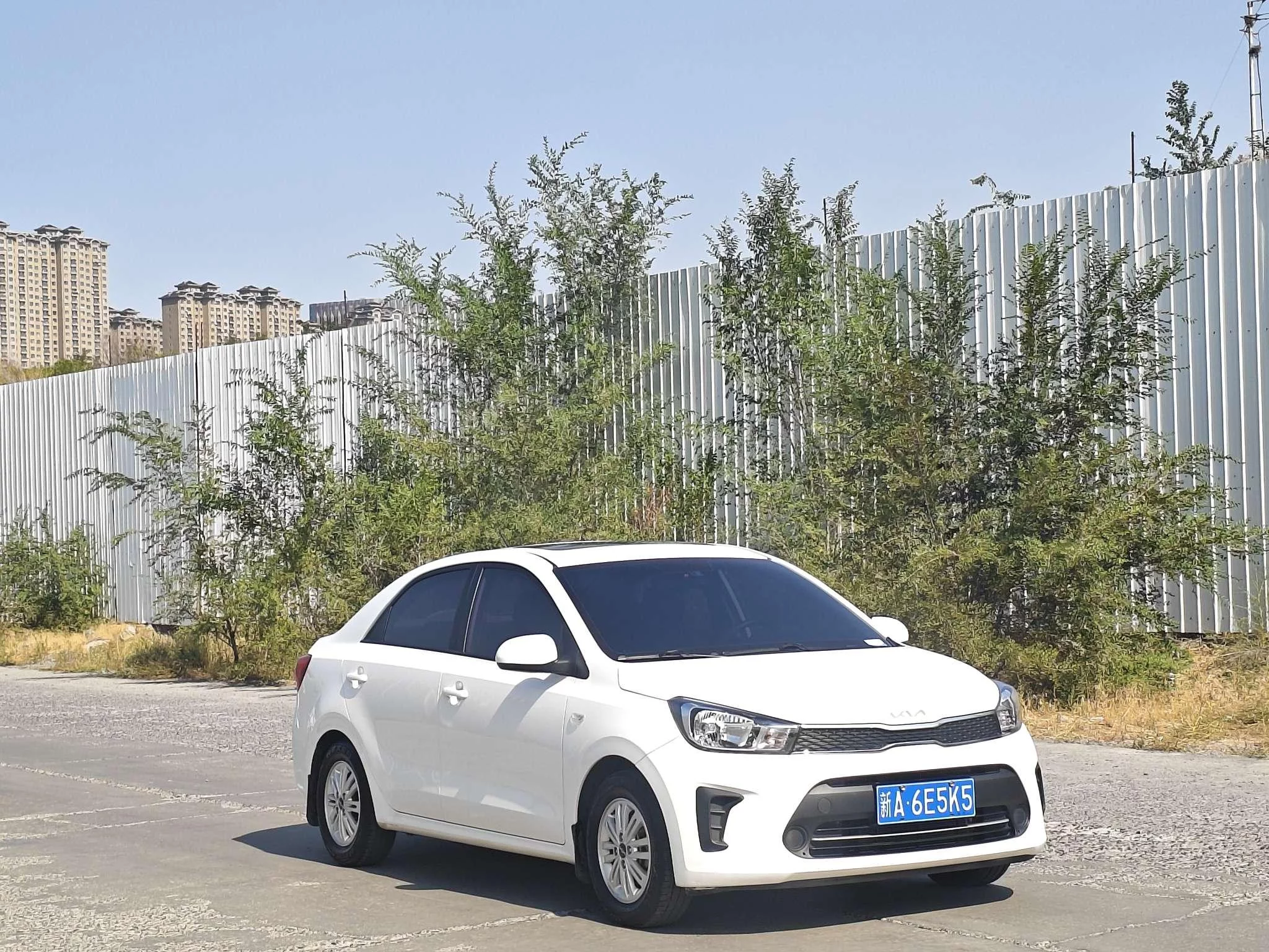Kia Pegas