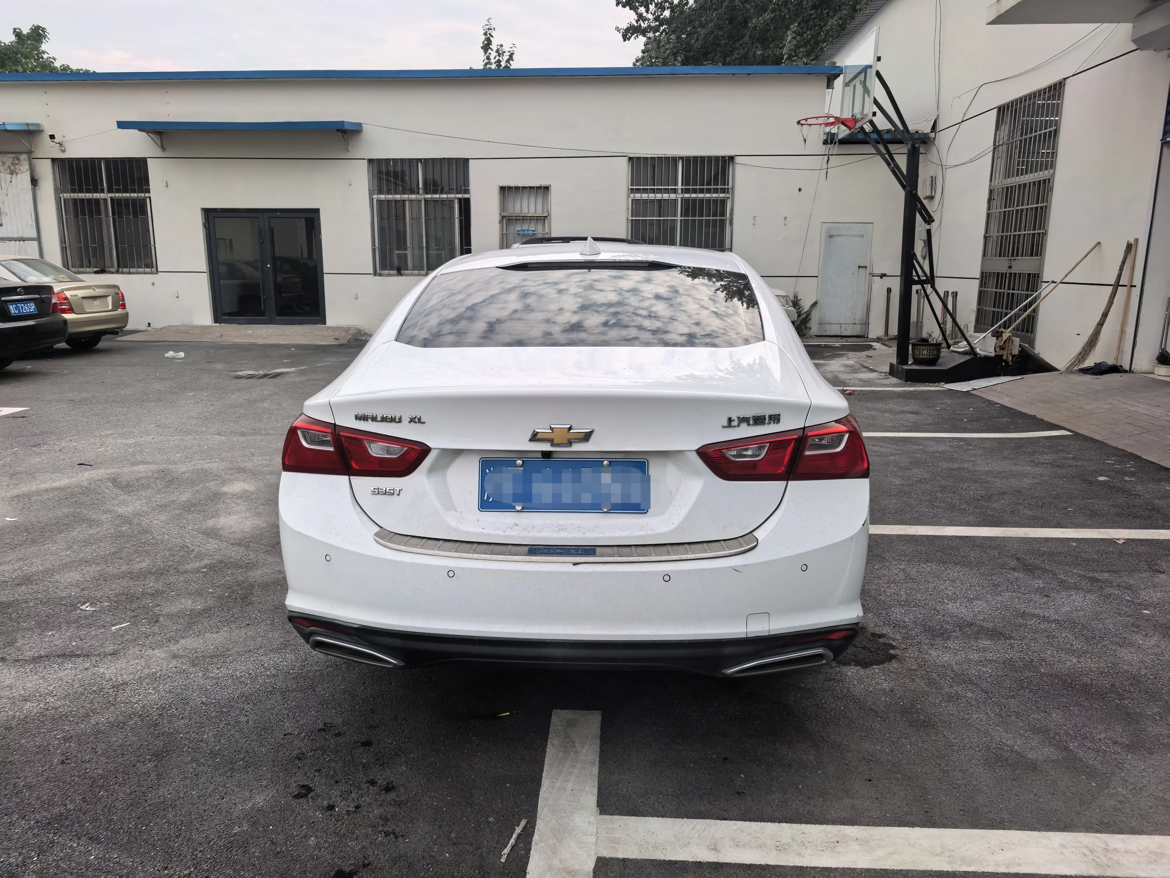 Chevrolet Malibu XL