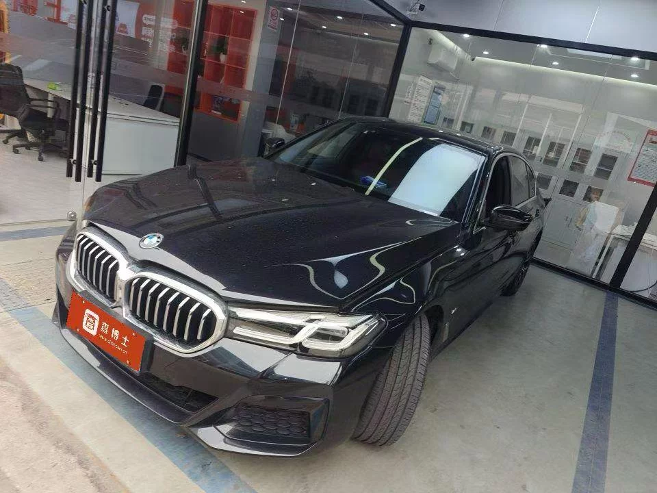 BMW 5-SERIES