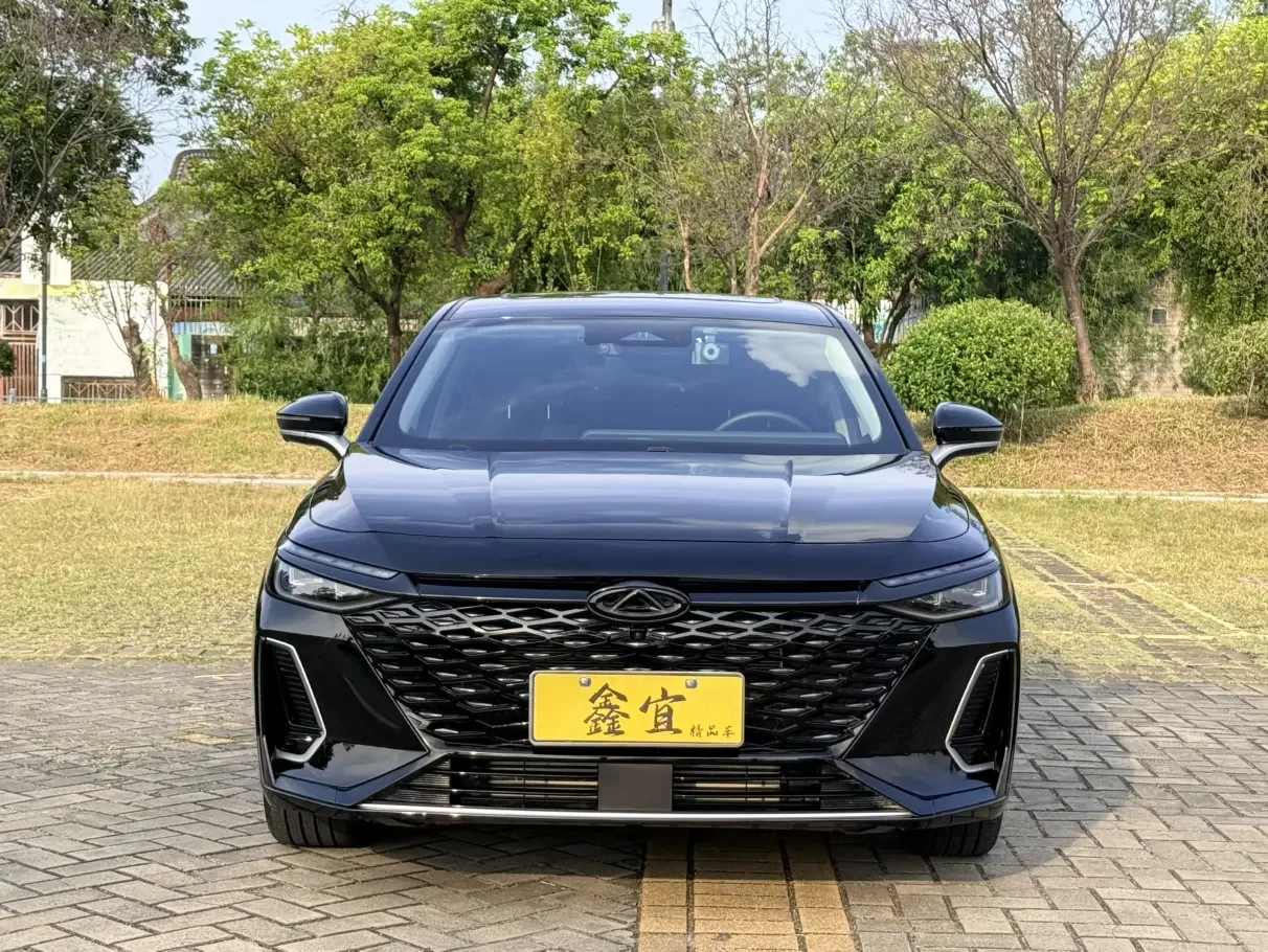 Chery Arrizo 8
