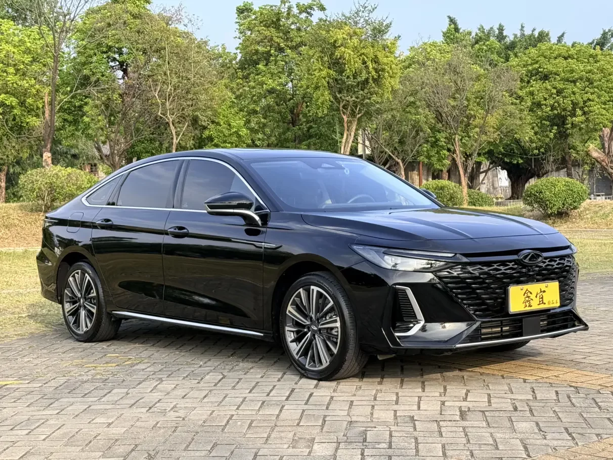 Chery Arrizo 8