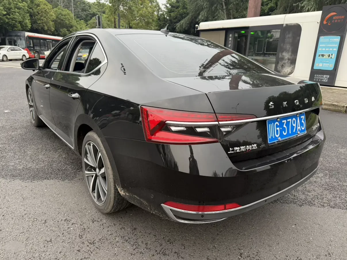 Skoda SuperB
