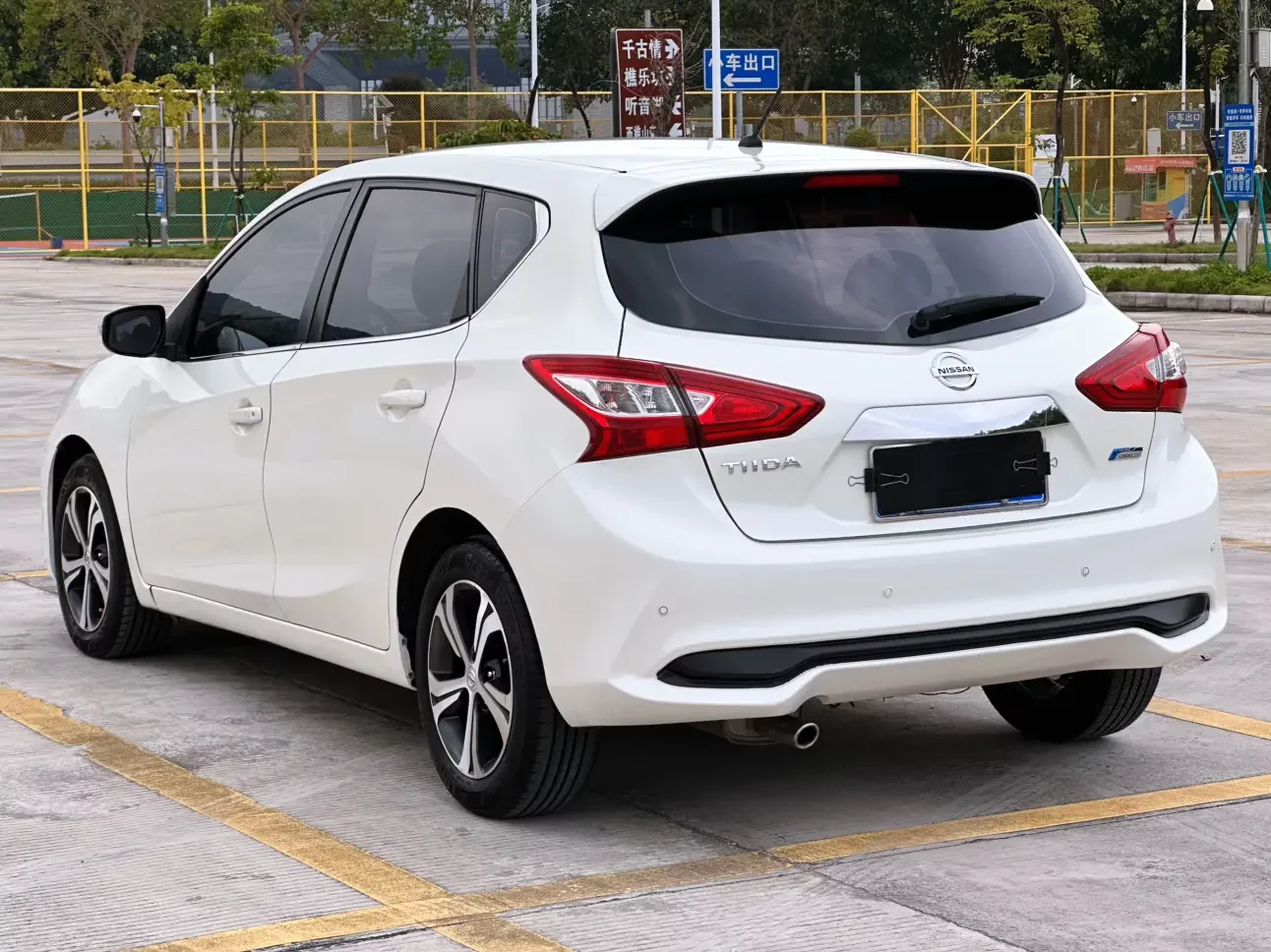 Nissan Tiida