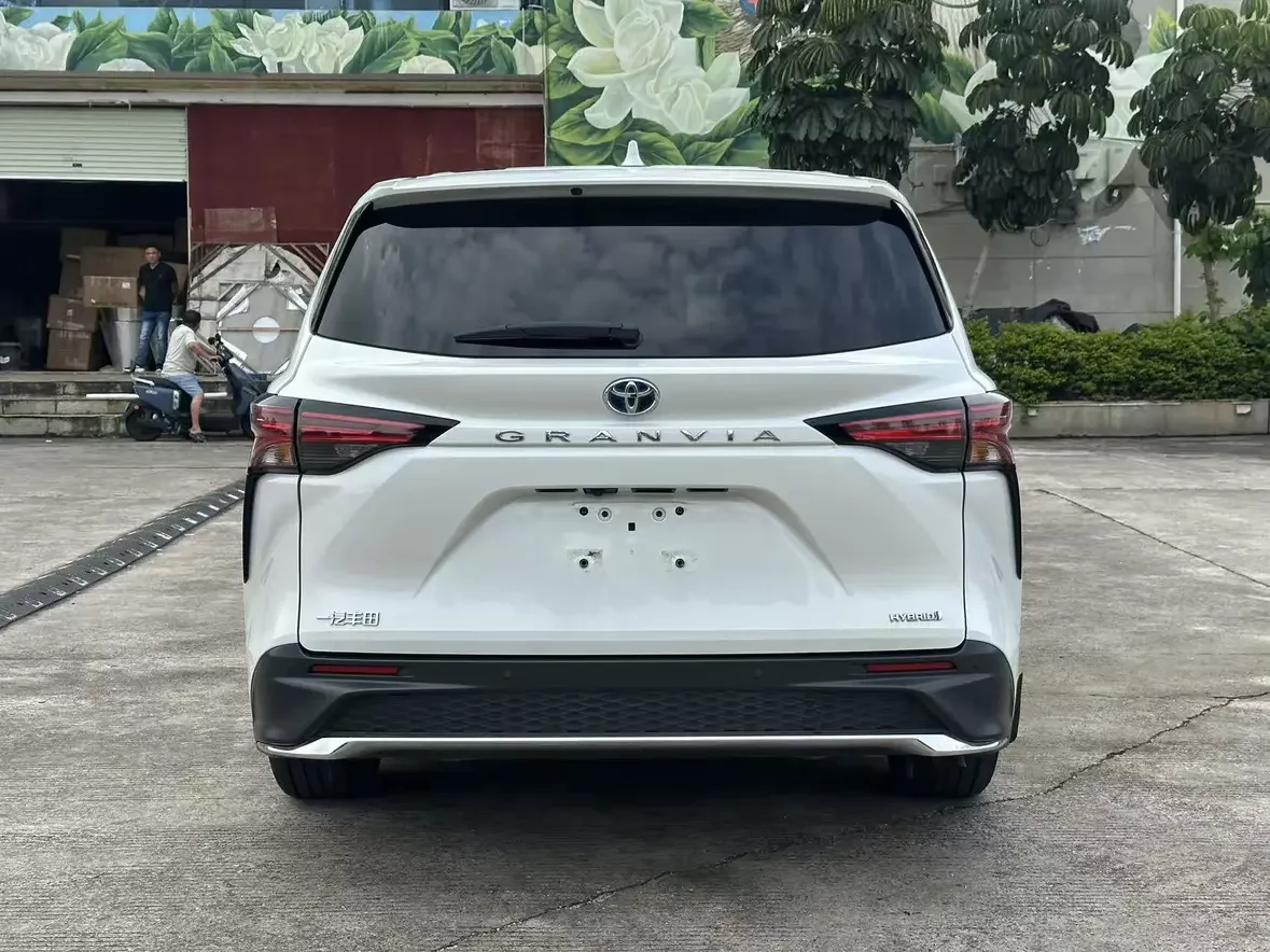 Toyota Granvia