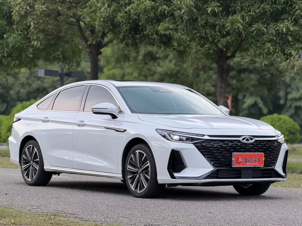 Chery Arrizo 8