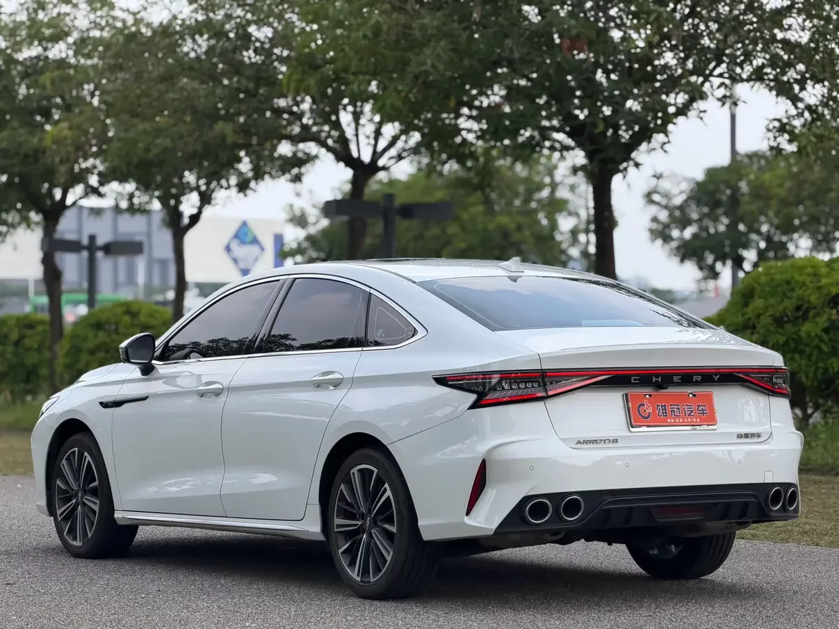 Chery Arrizo 8