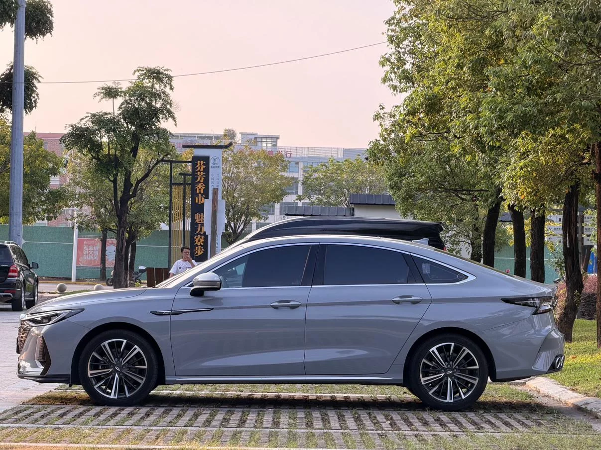 Chery Arrizo 8