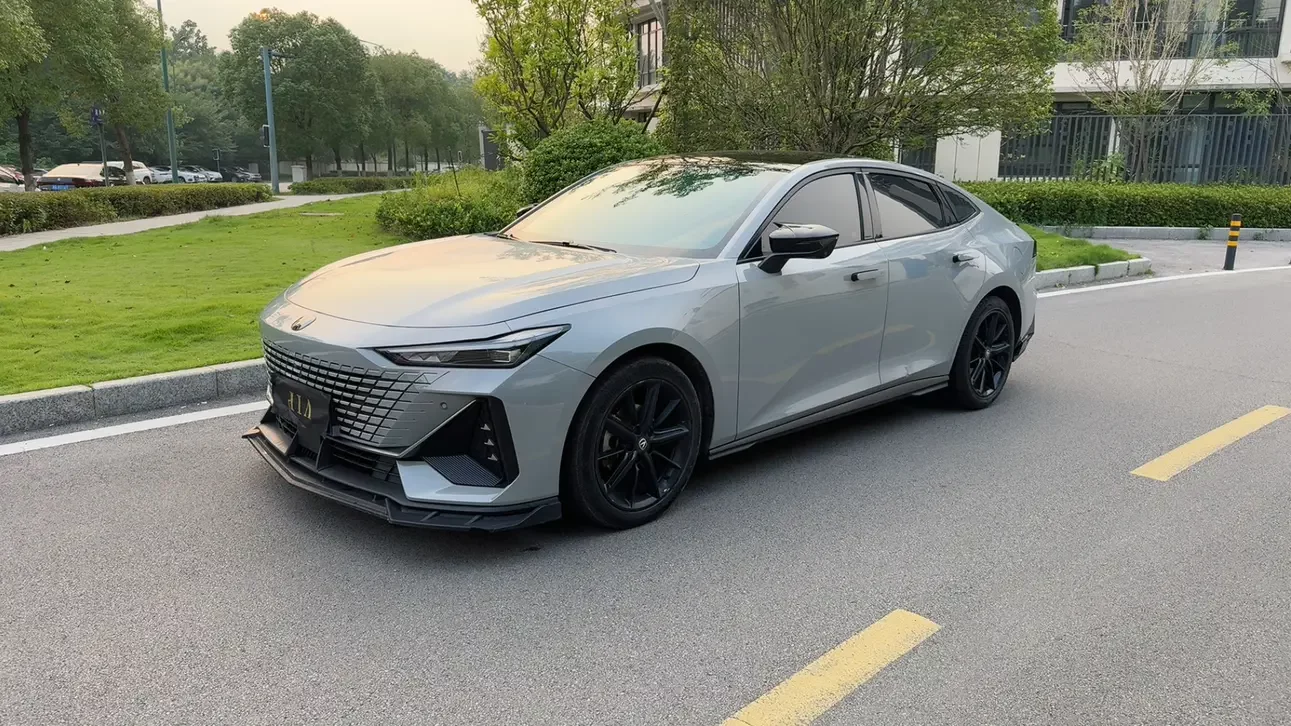 Changan UNI-V