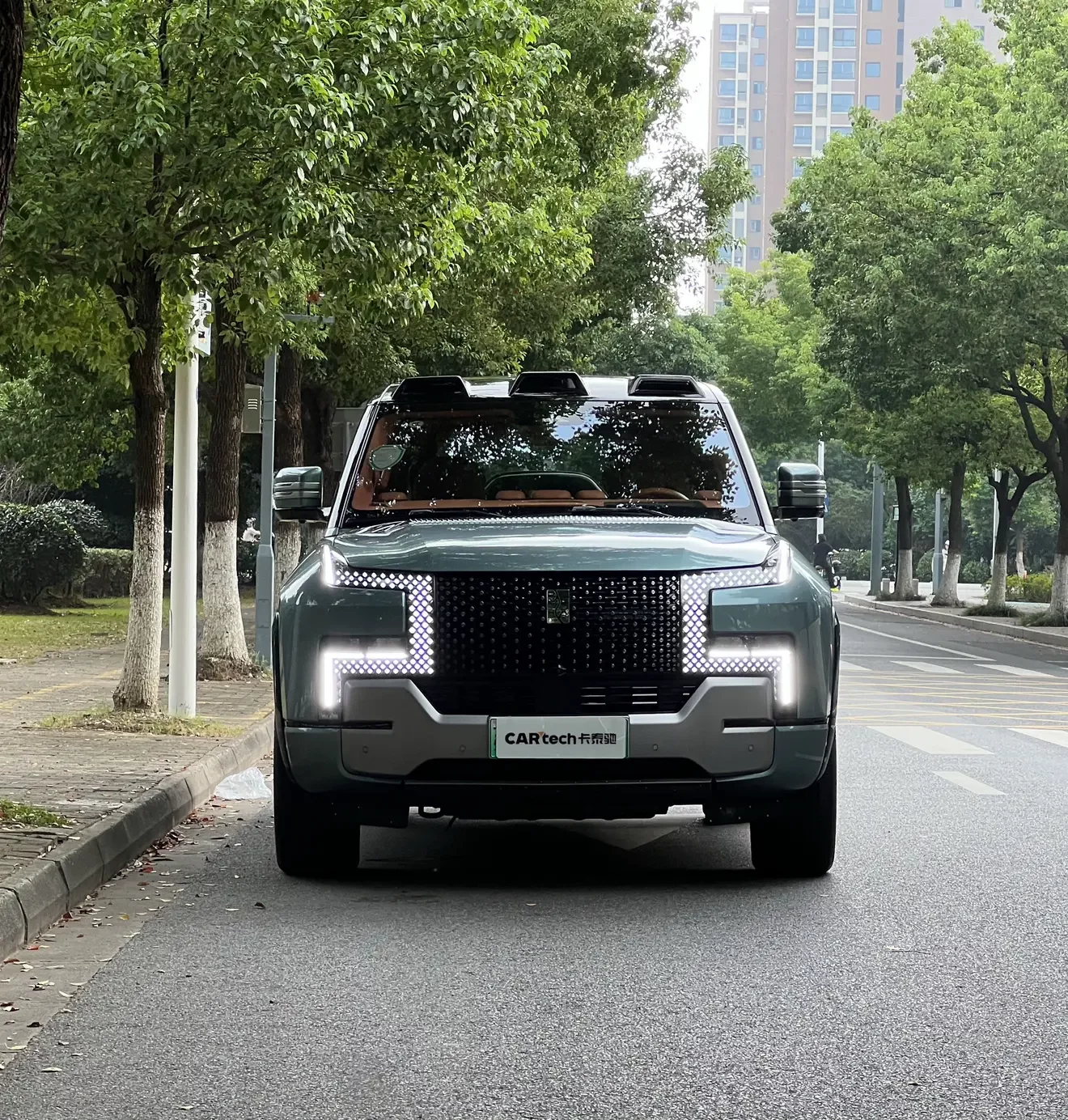 BYD Yangwang U8