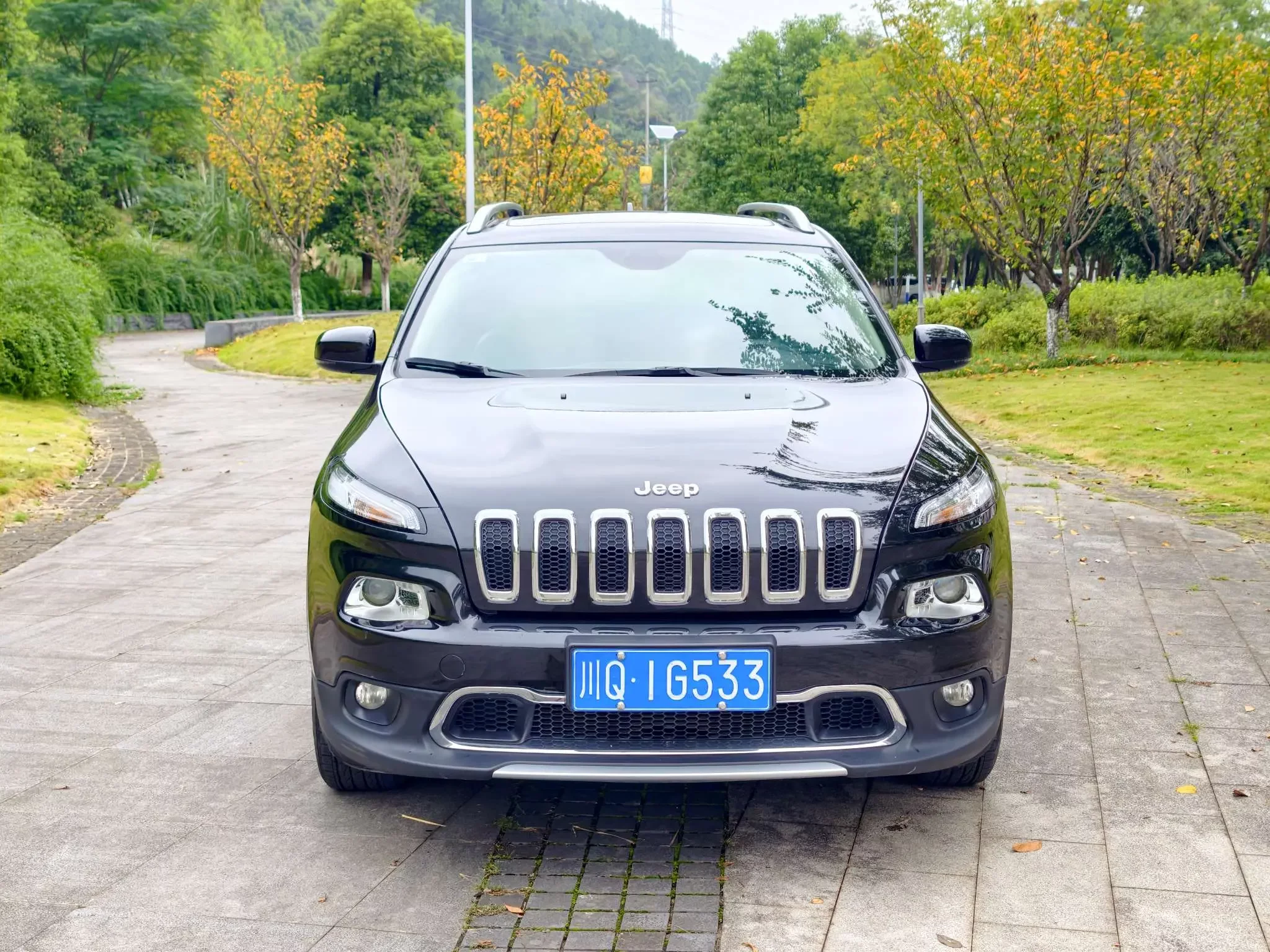 Jeep Cherokee