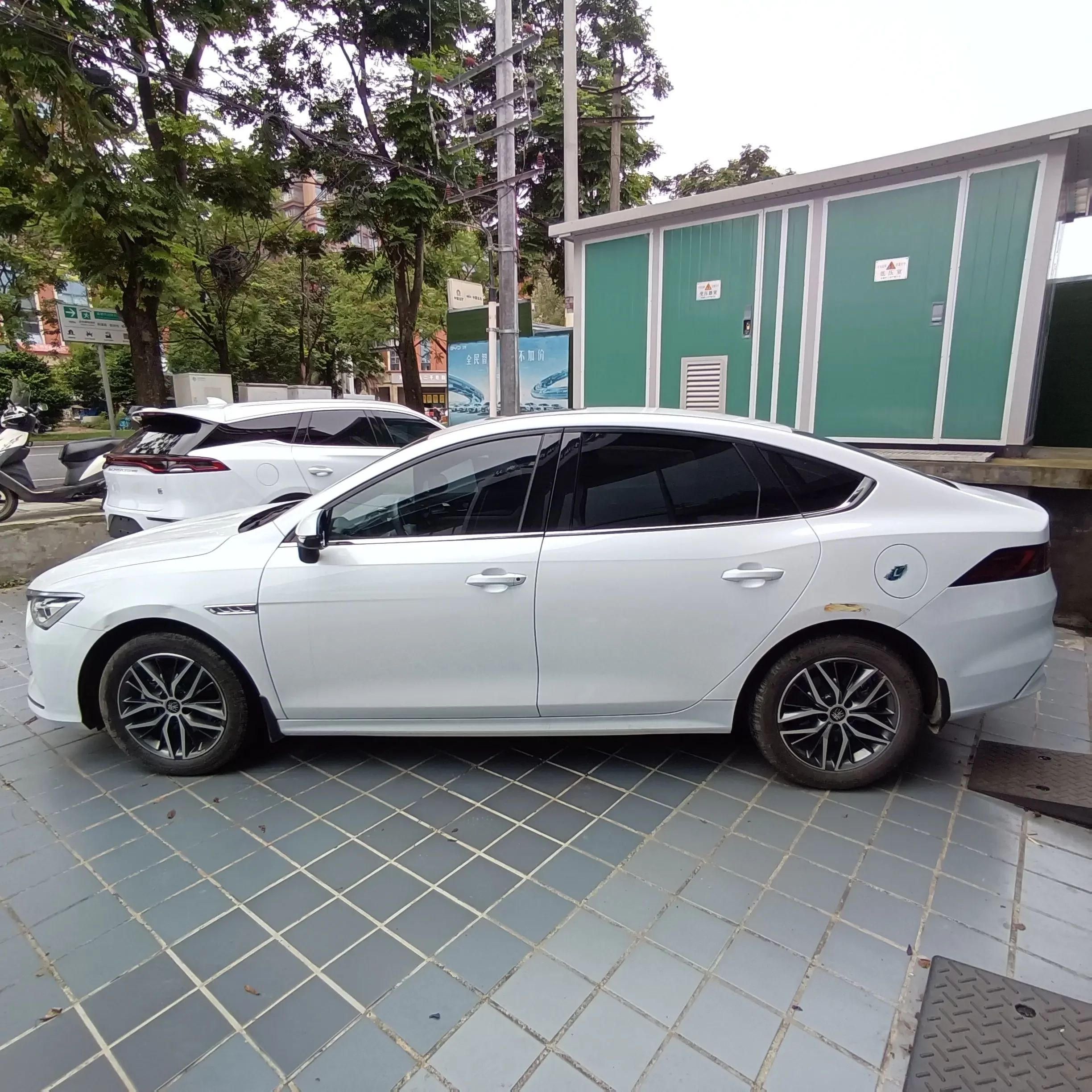 BYD Qin PLUS DM