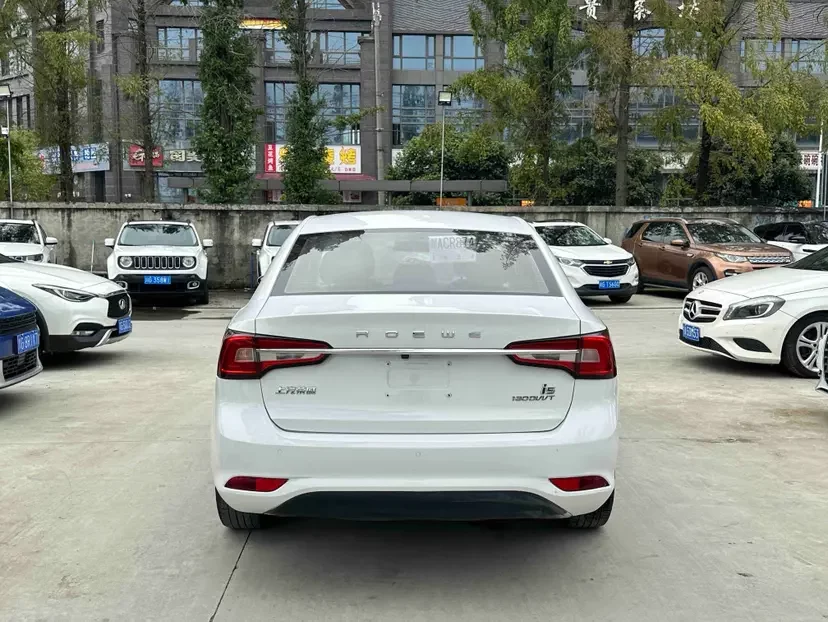 Roewe i5