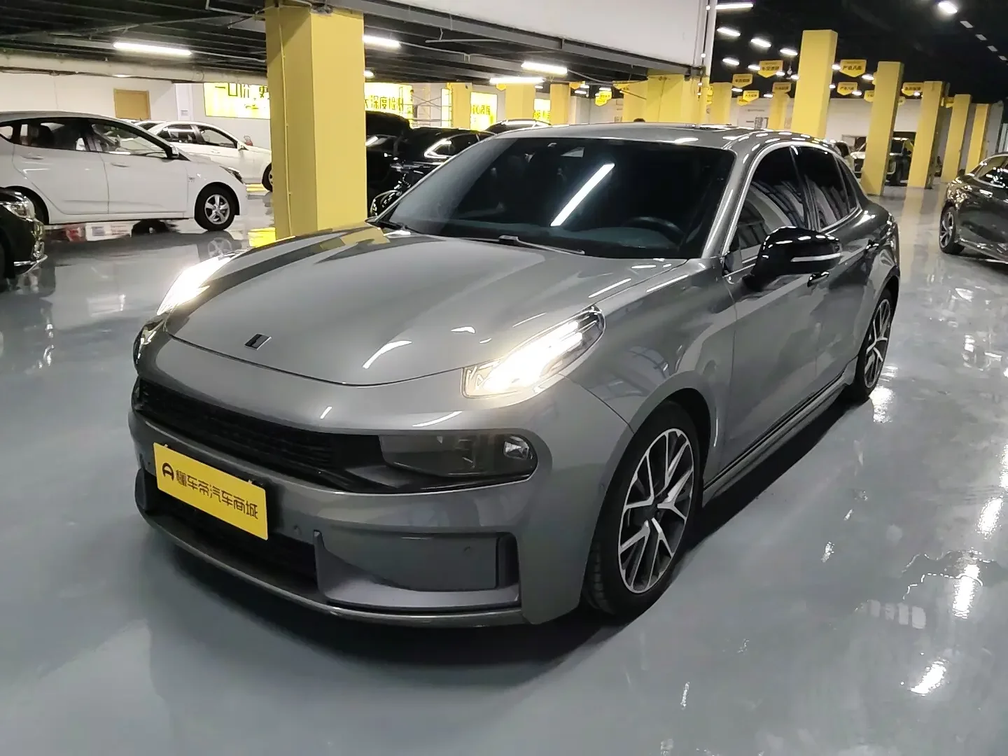 Lynk & Co 03