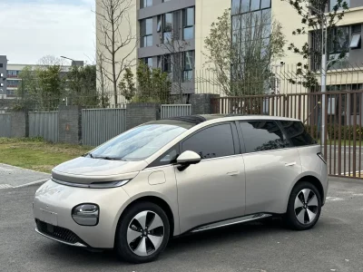 Baojun Yunduo, 2024 — купить с доставкой из Китая