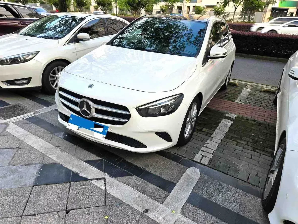 Mercedes-Benz B Class