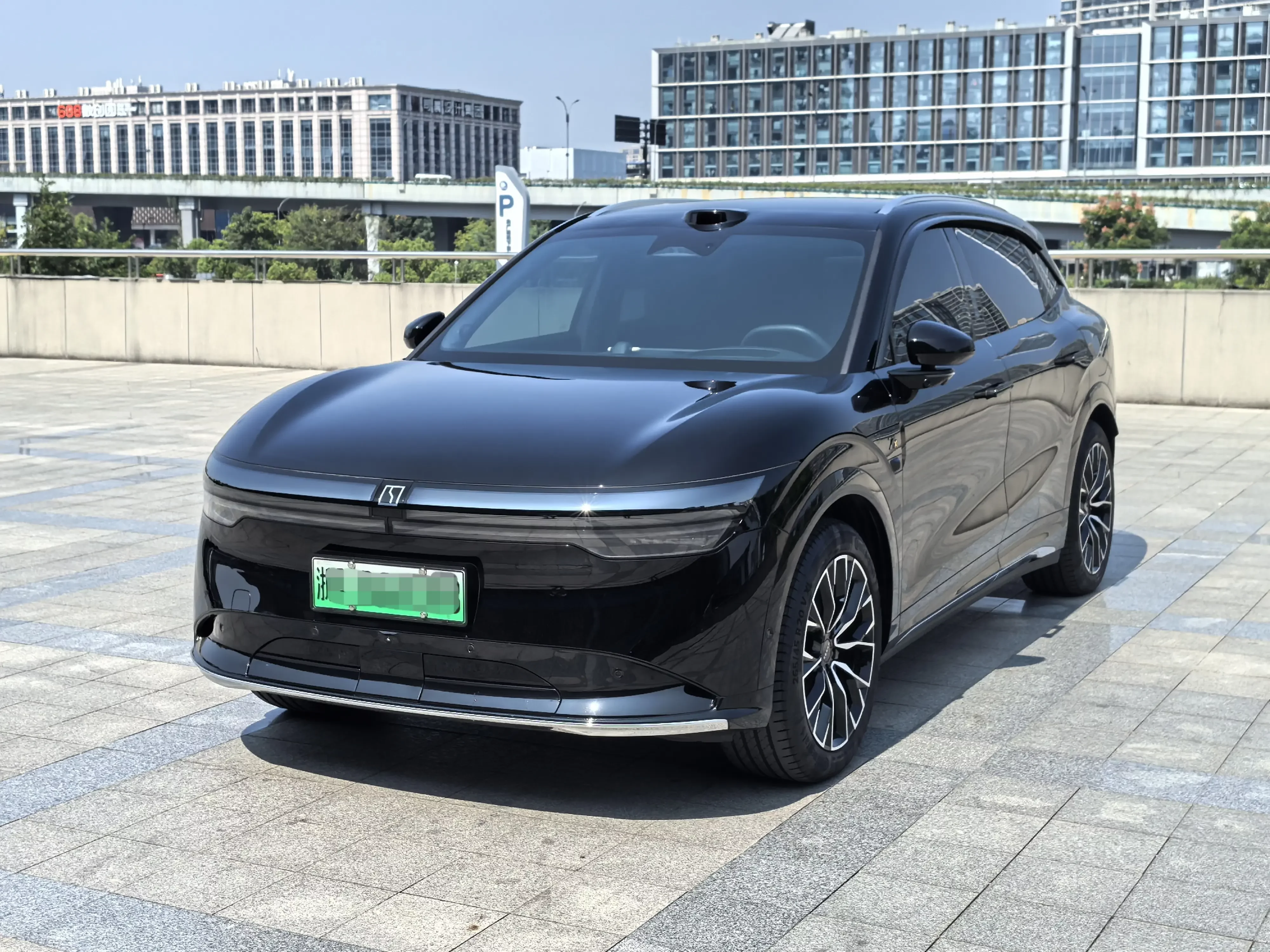 ZEEKR 7X