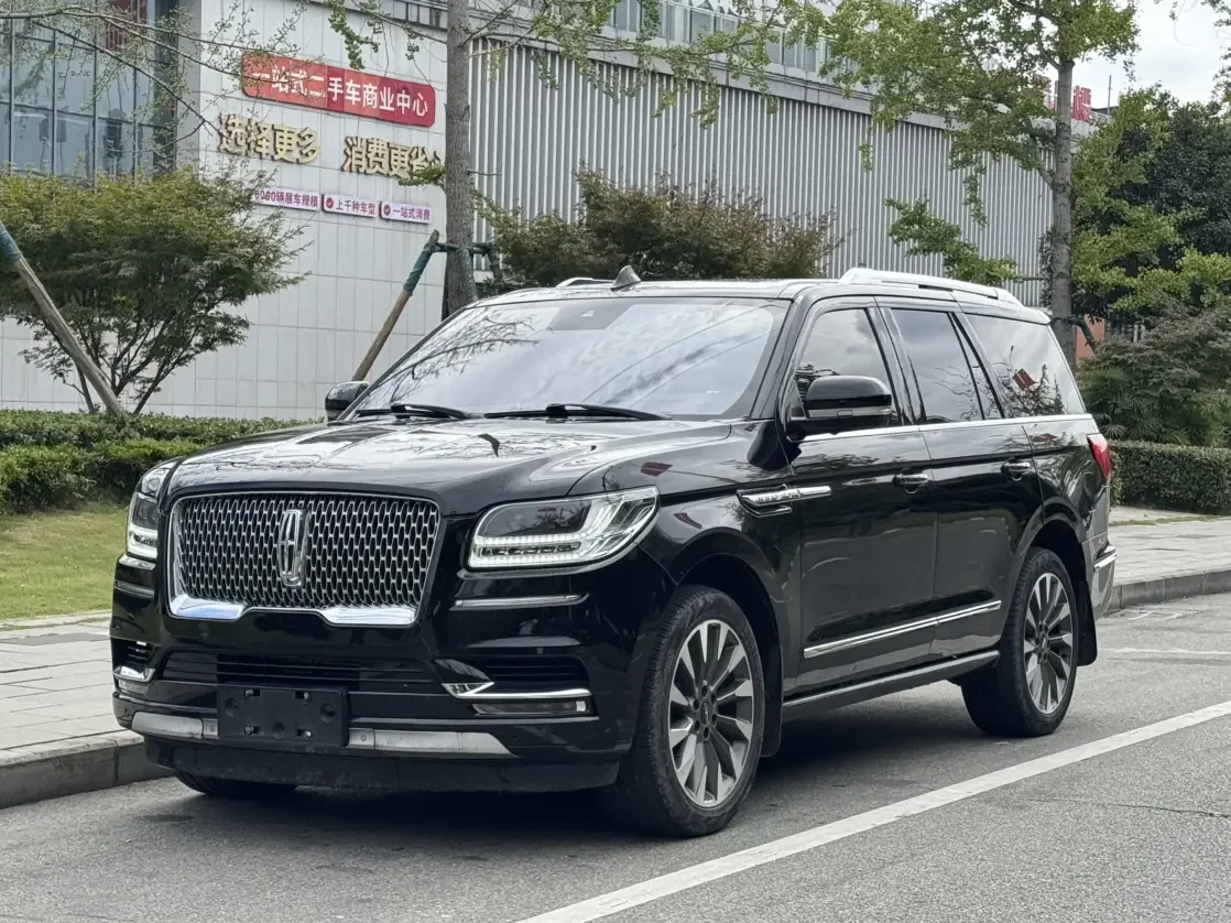 Lincoln Navigator  из Китая