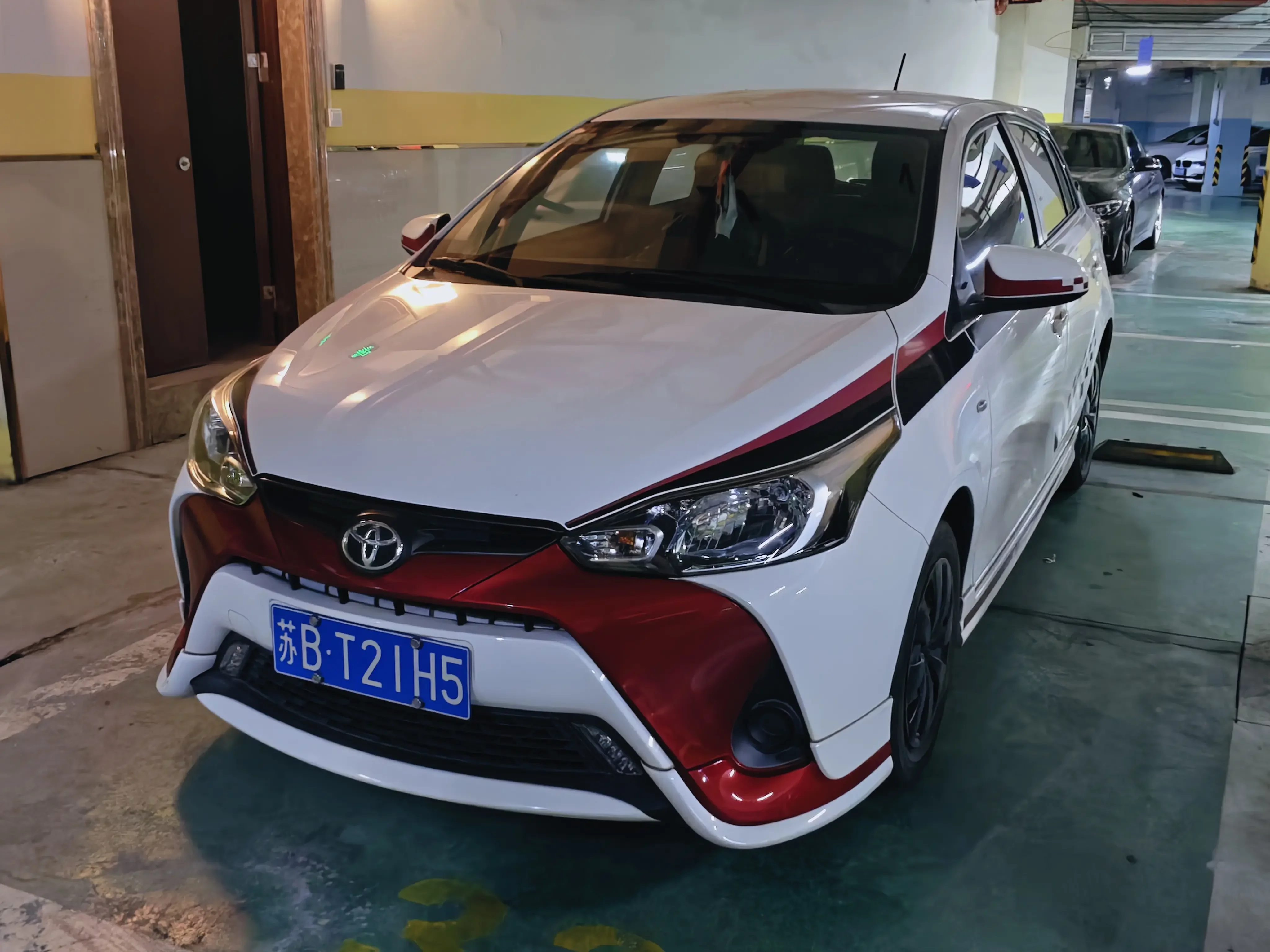 Toyota Yaris L