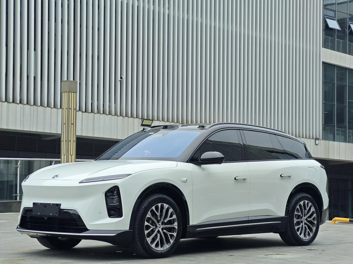 NIO ES6