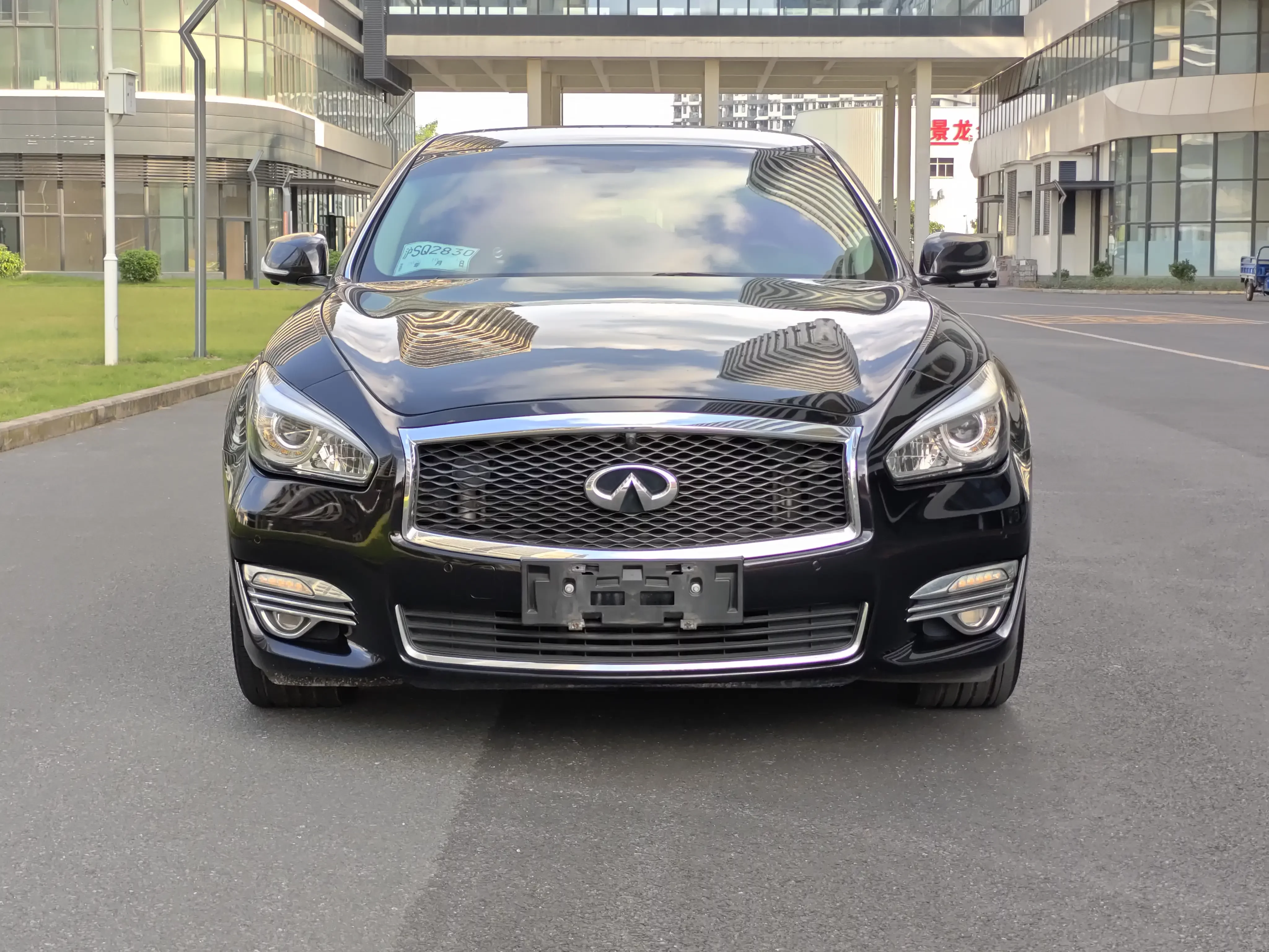 Infiniti Q70  из Китая