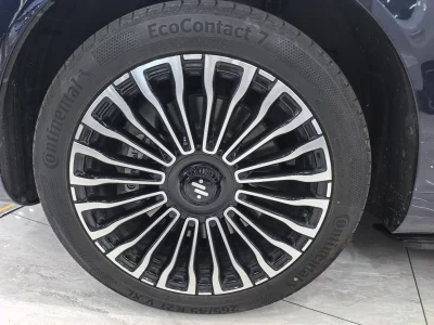 IM Motors Zhiji LS9