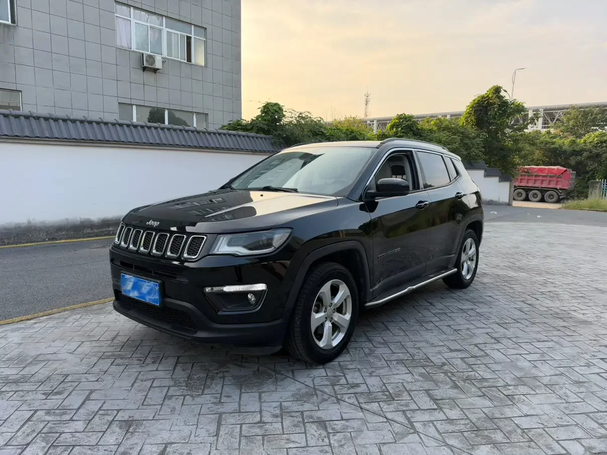 Jeep Guide to  из Китая