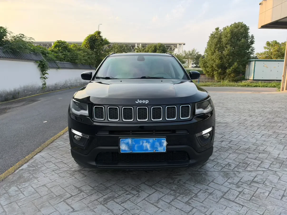 Jeep Guide to  из Китая