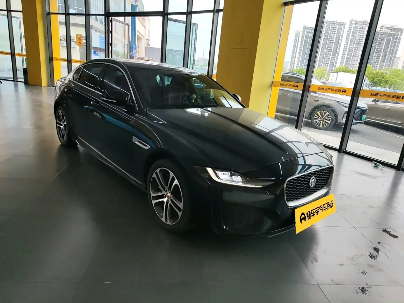 Jaguar XEL