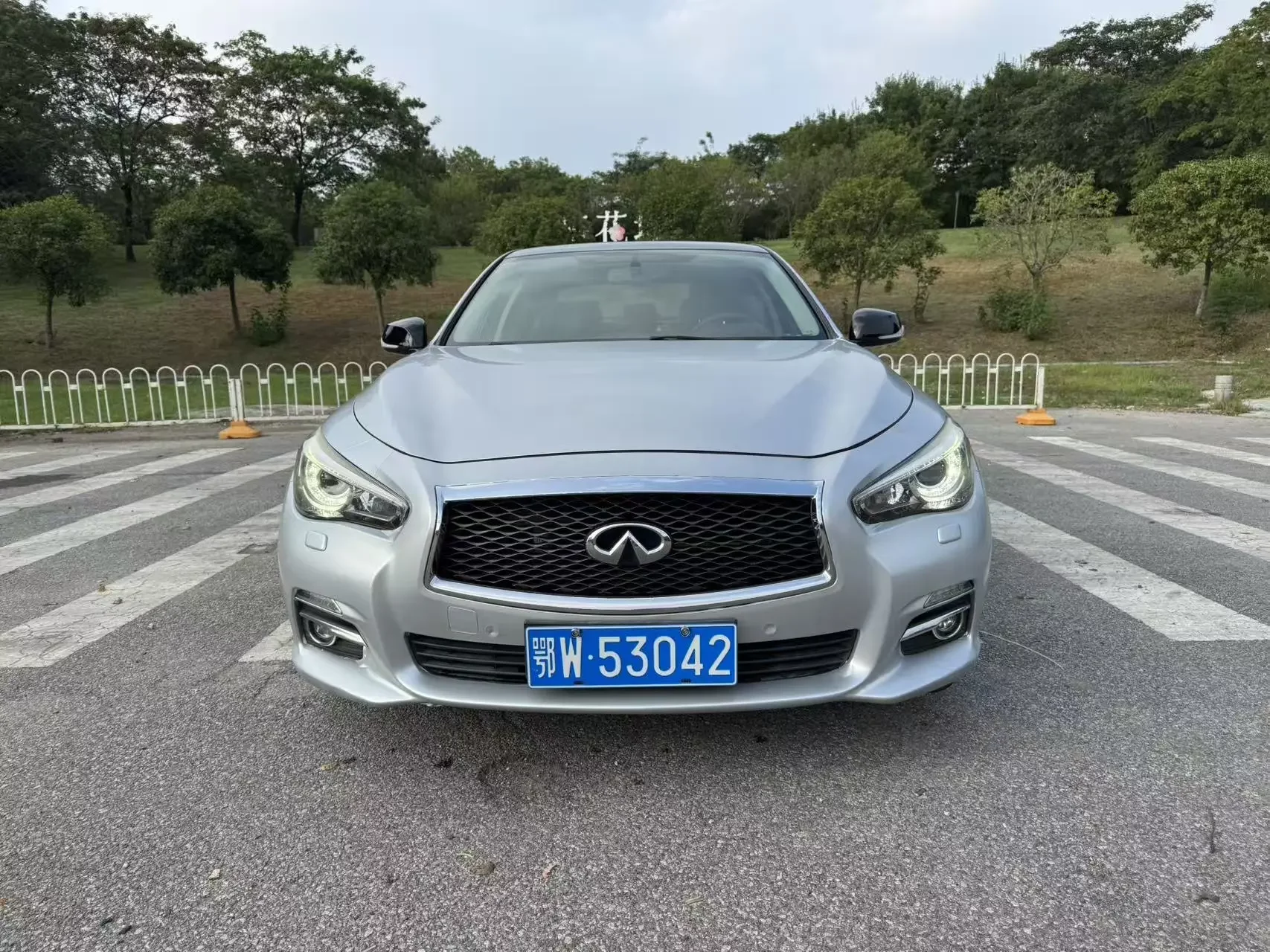 Infiniti Q50L