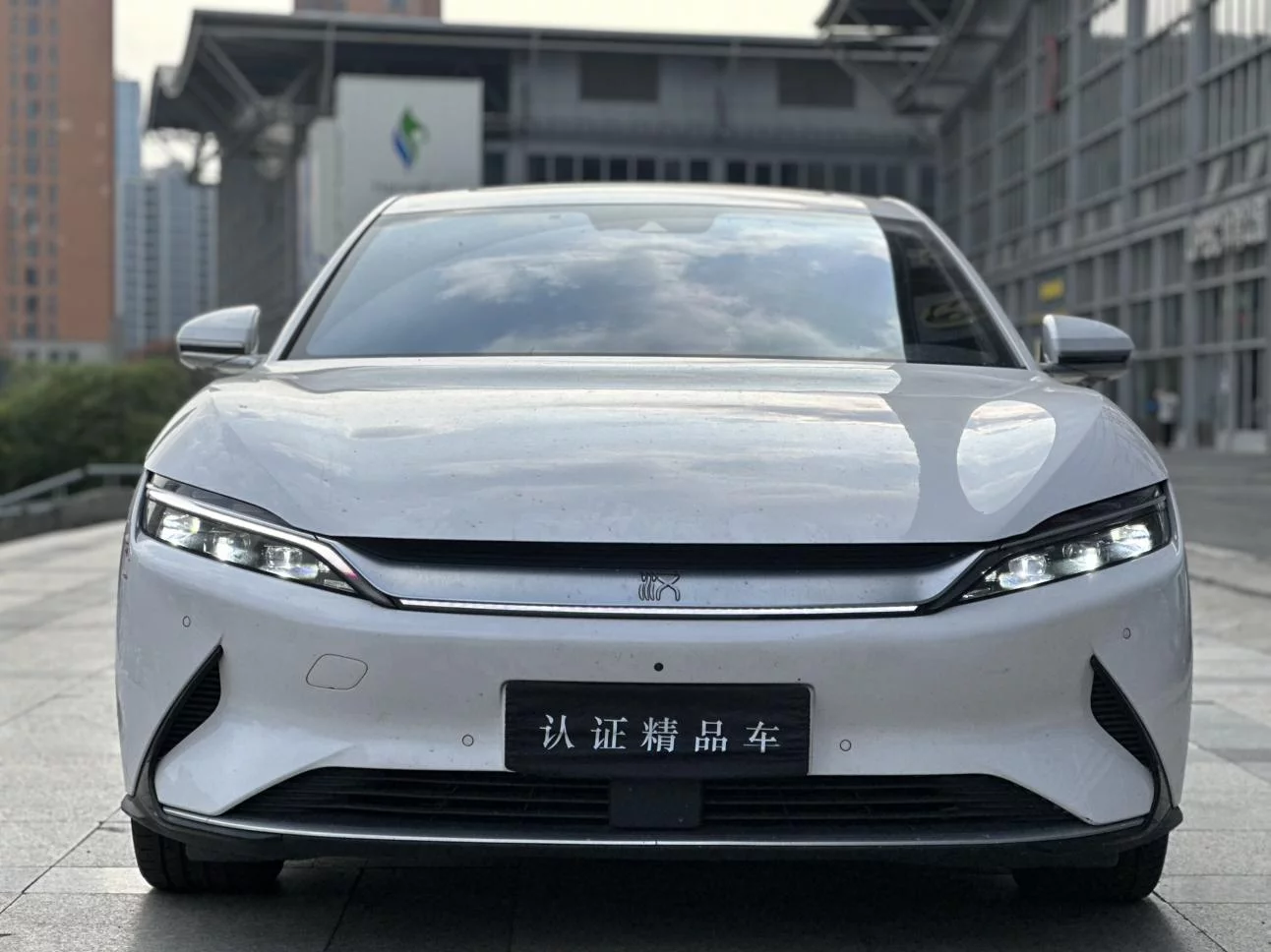 BYD Han EV
