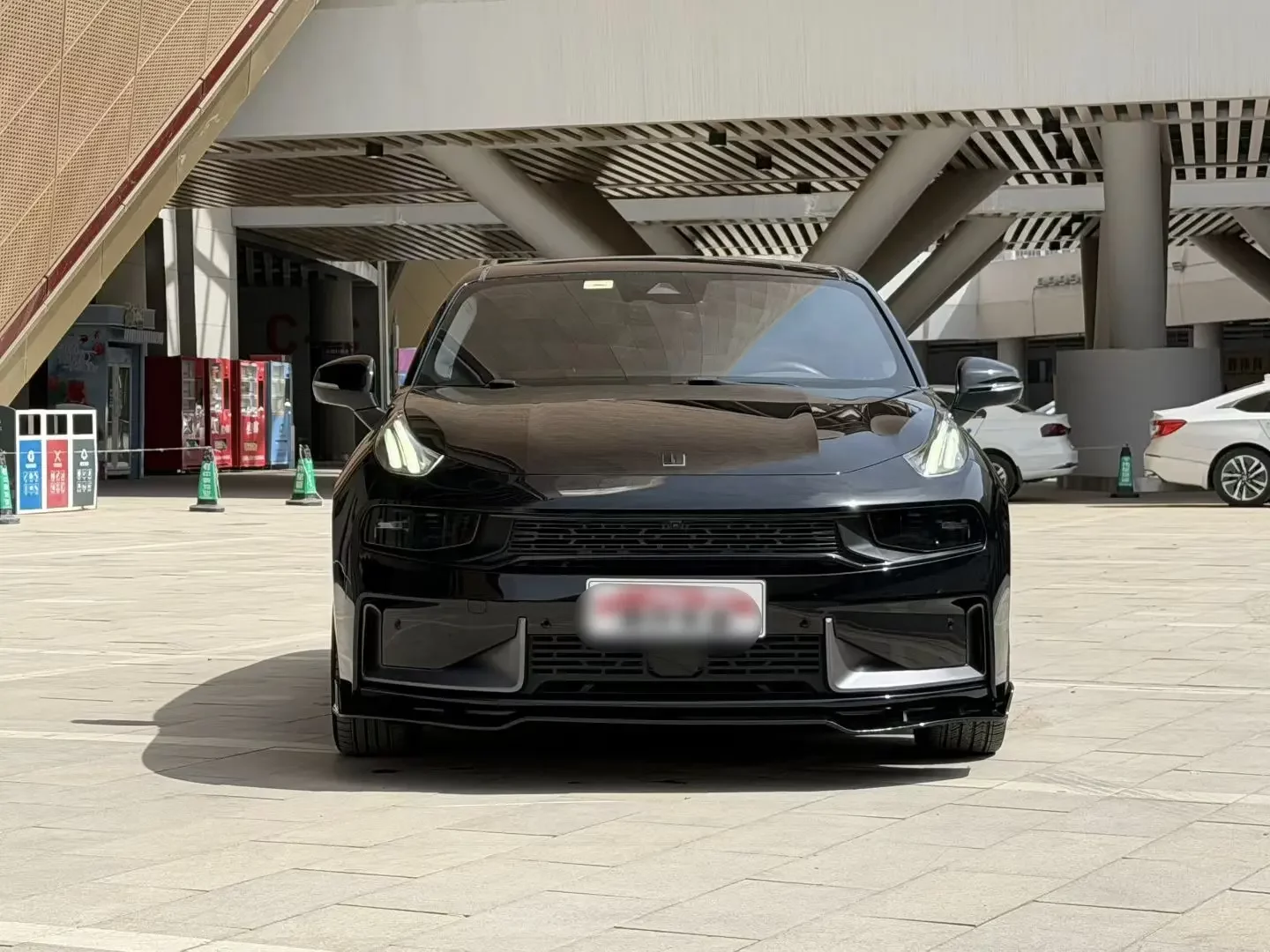 Lynk & Co 03