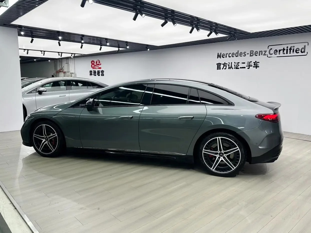 Mercedes-Benz EQE AMG