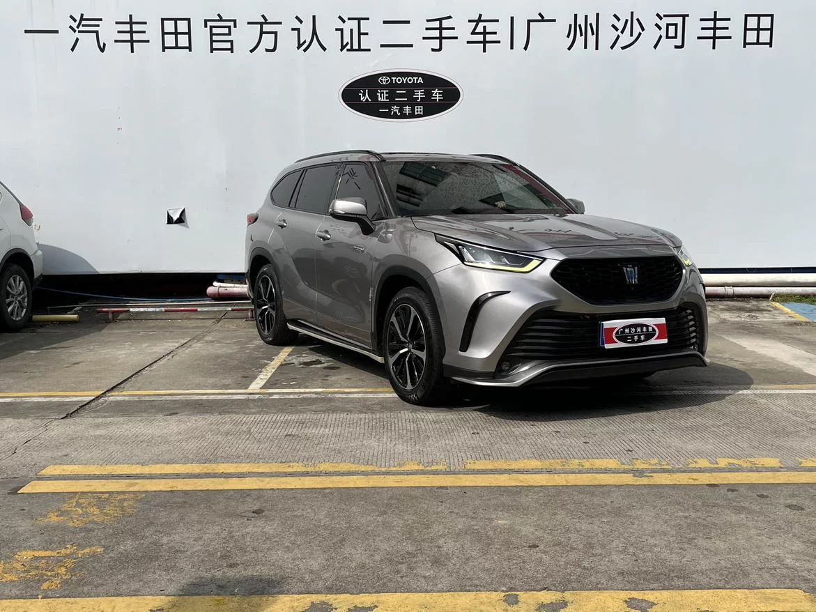 Toyota Crown Kluger