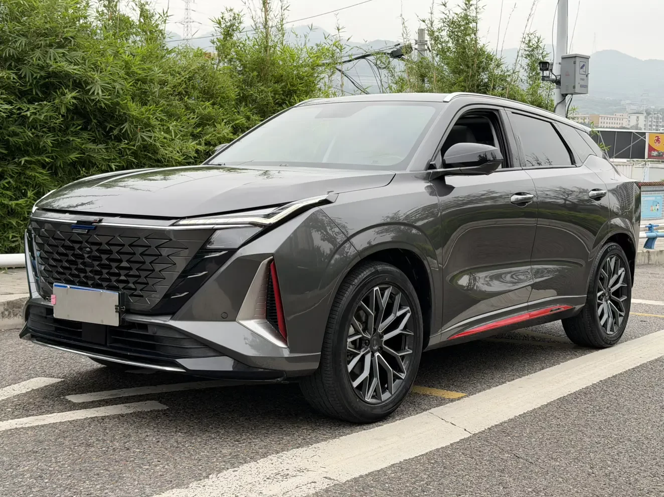 Oshan Changan Auchan Z6