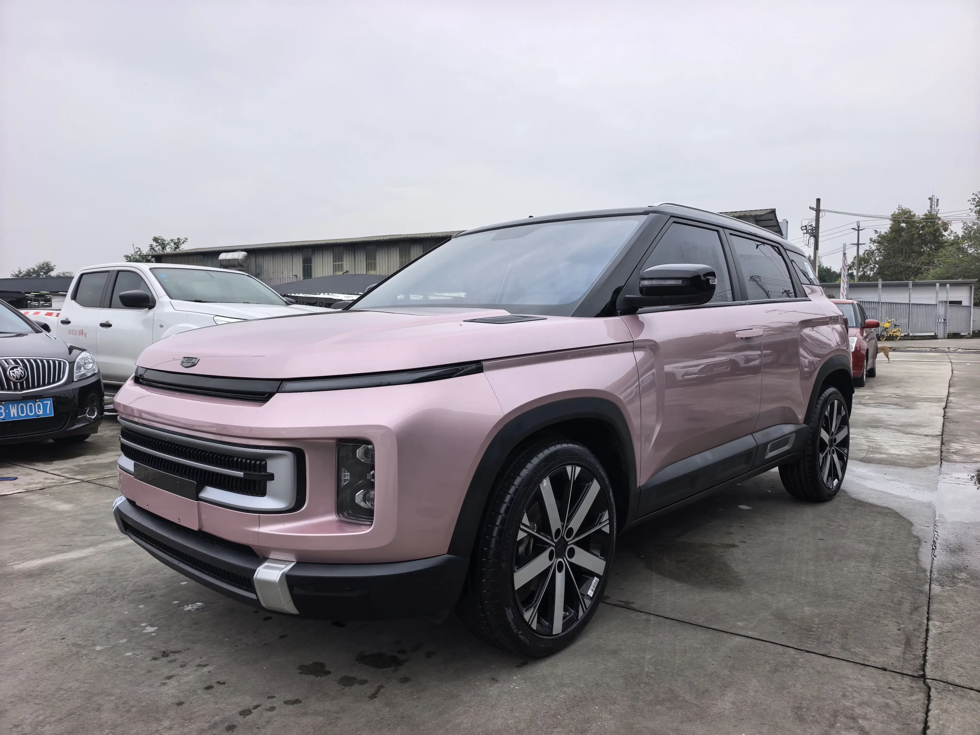 Geely ICON