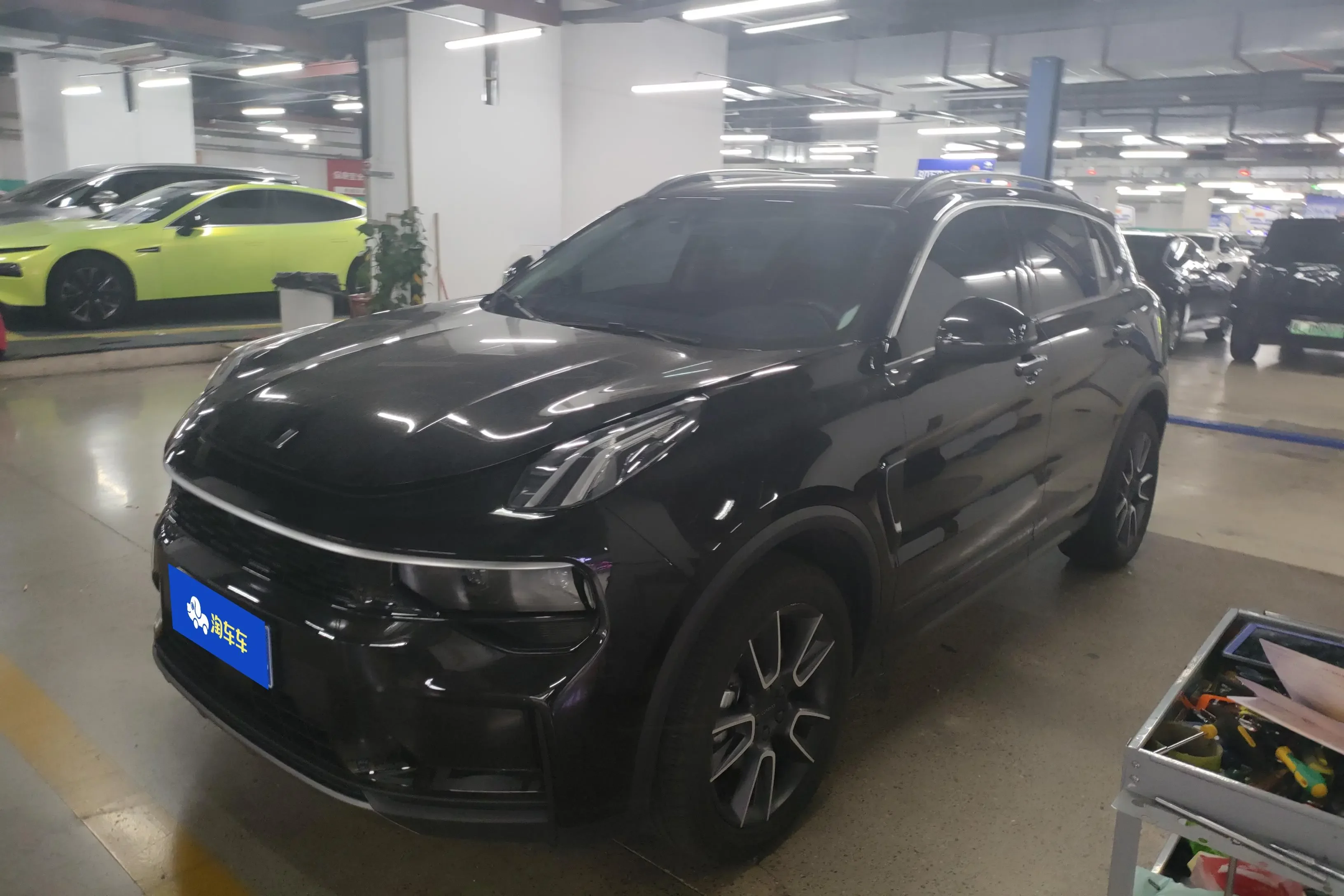 Lynk & Co 01
