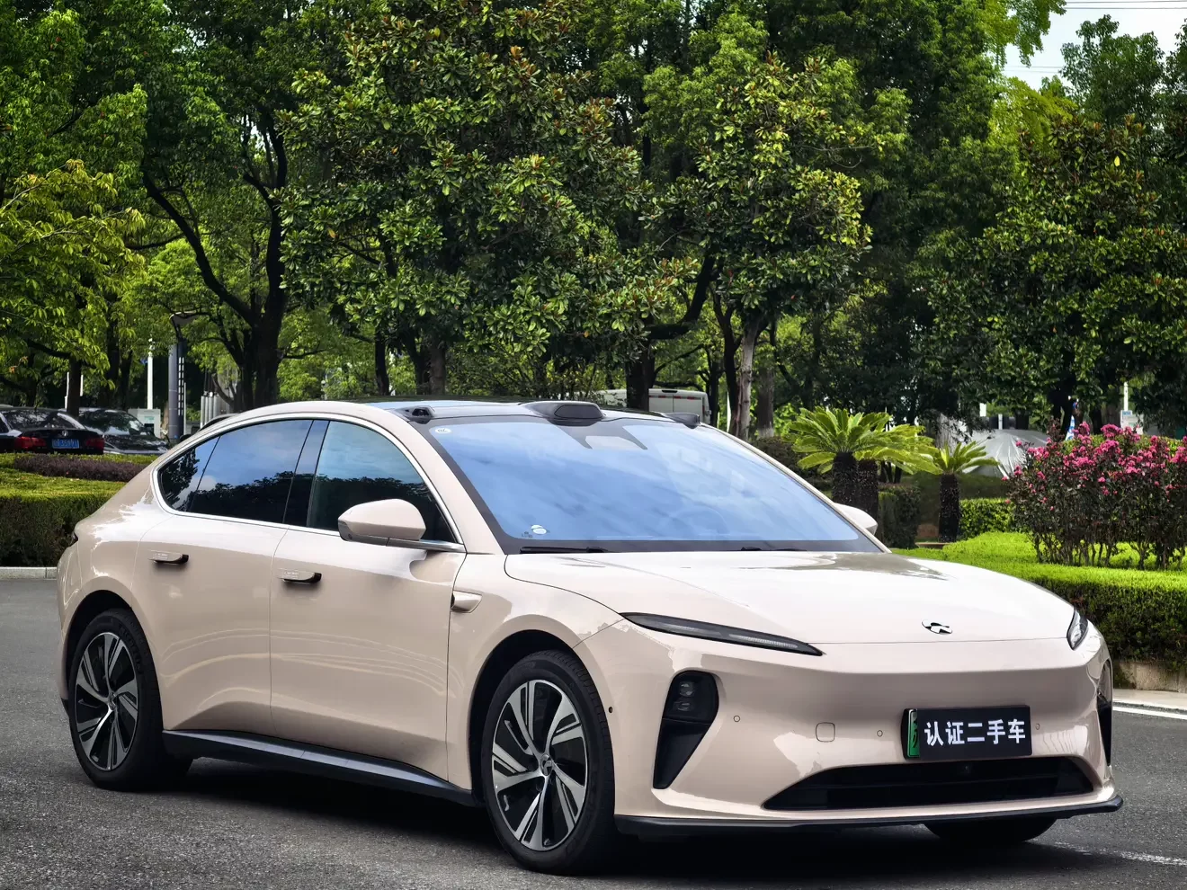 NIO ET5
