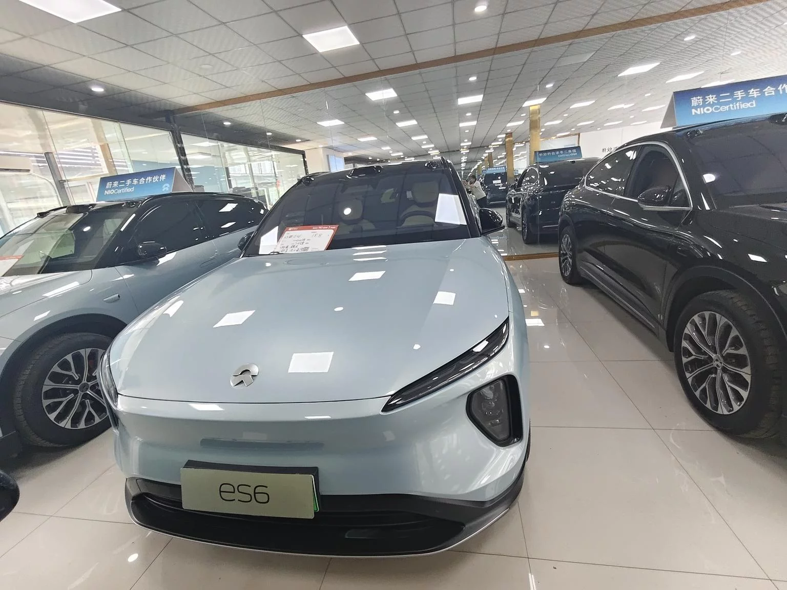 NIO ES6
