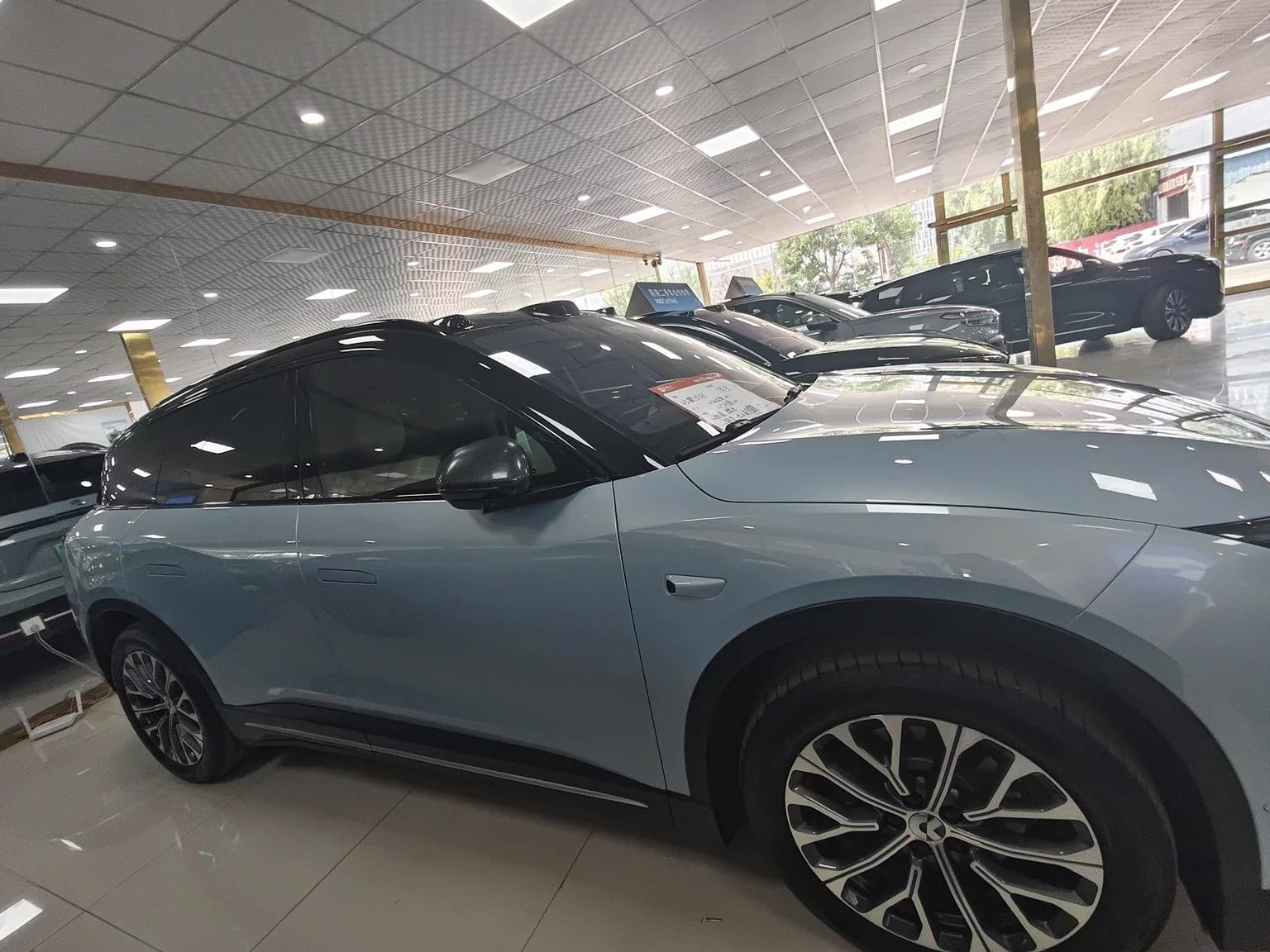 NIO ES6