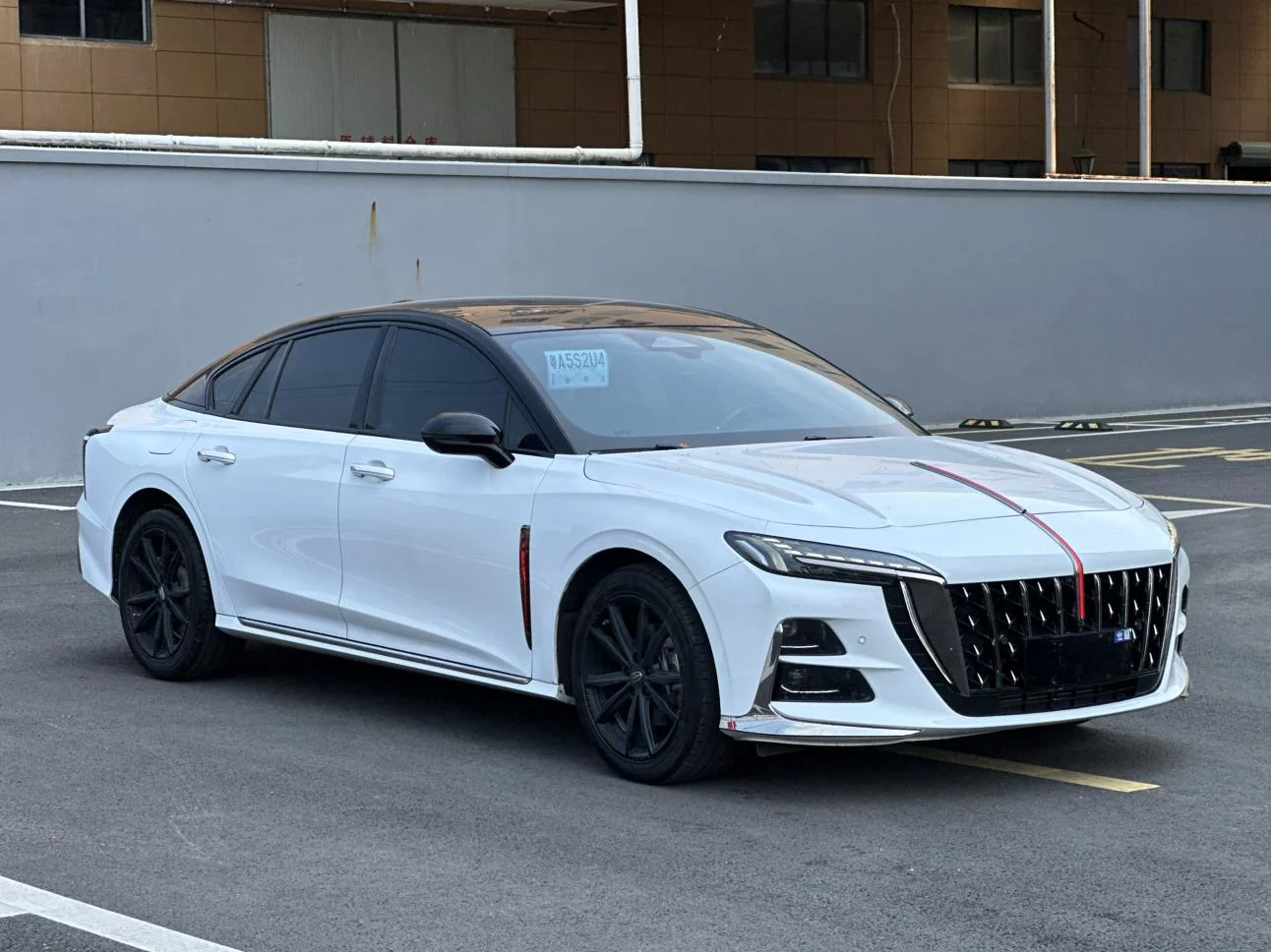 Hongqi H6