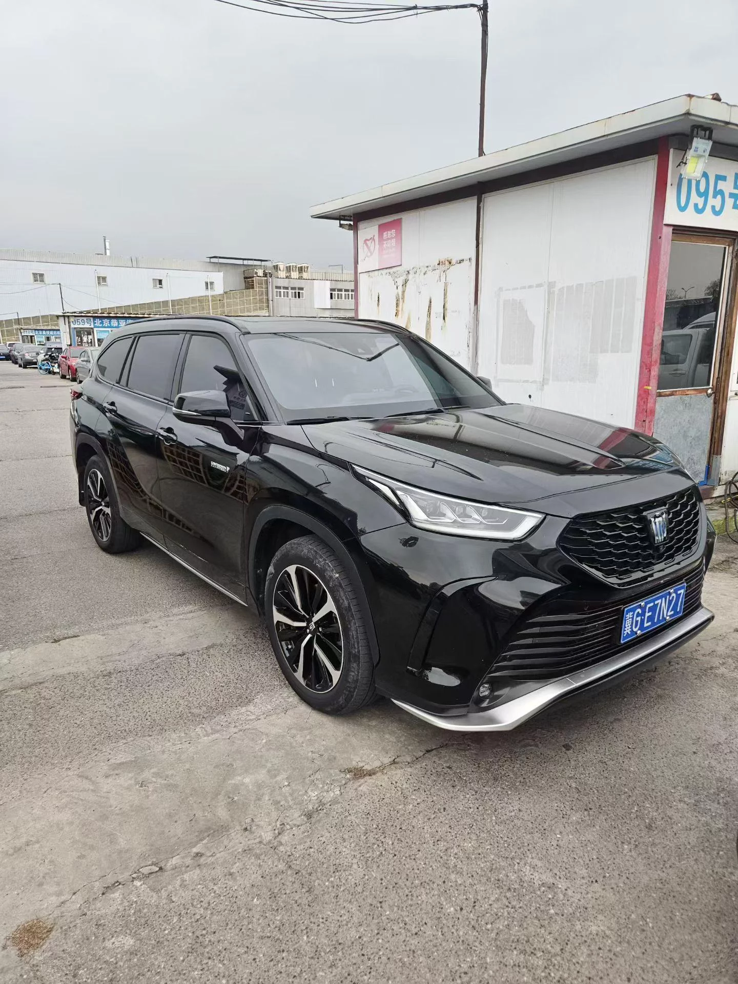 Toyota Crown Kluger