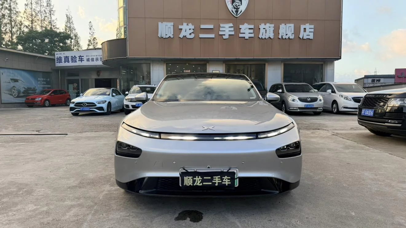 XPeng P7