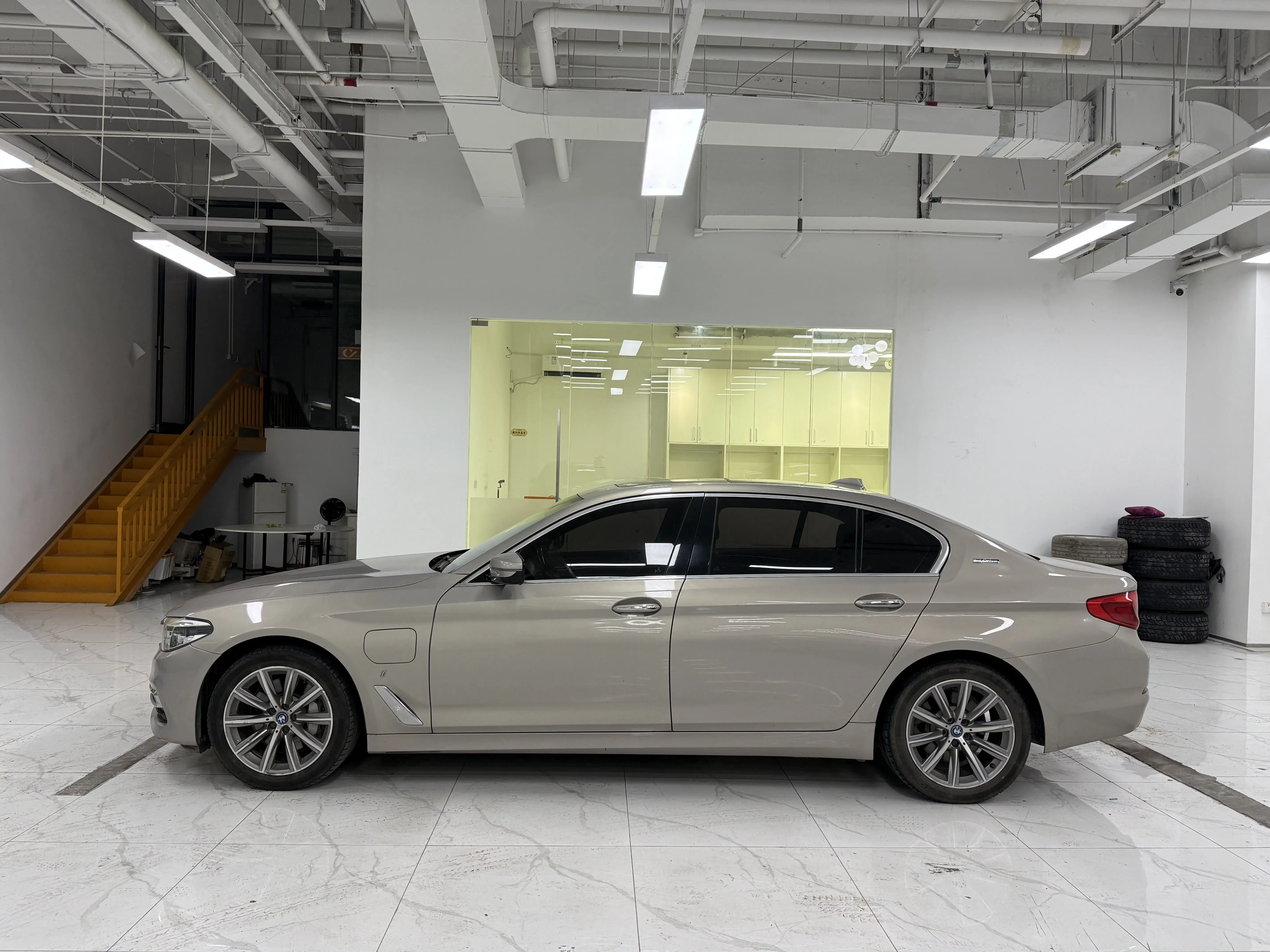 BMW 5 Series PHEV
