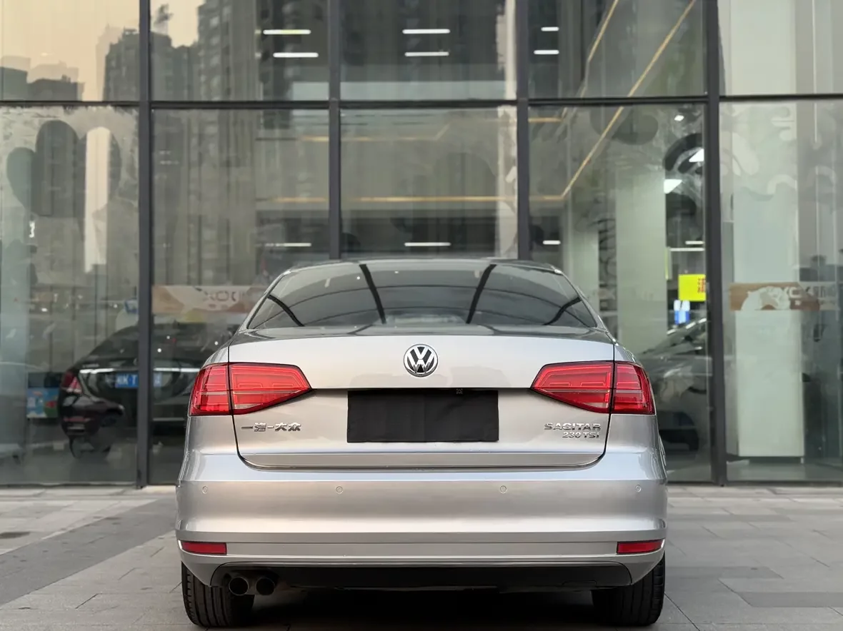 Volkswagen Sagitar