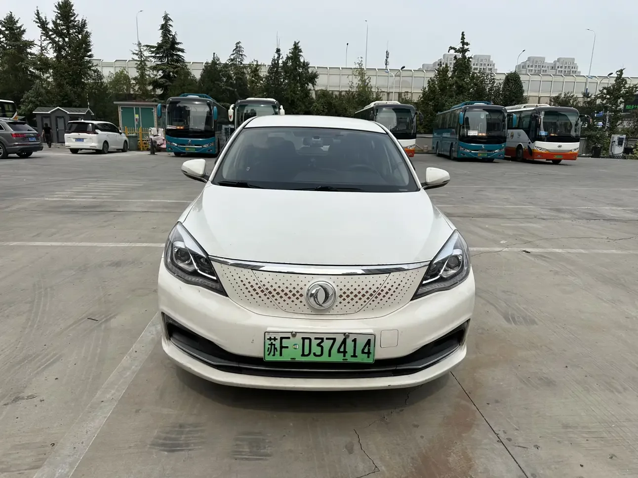 Dongfeng Fengshen E70