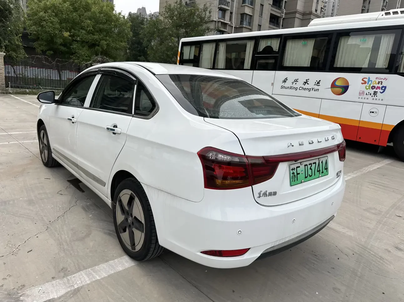 Dongfeng Fengshen E70