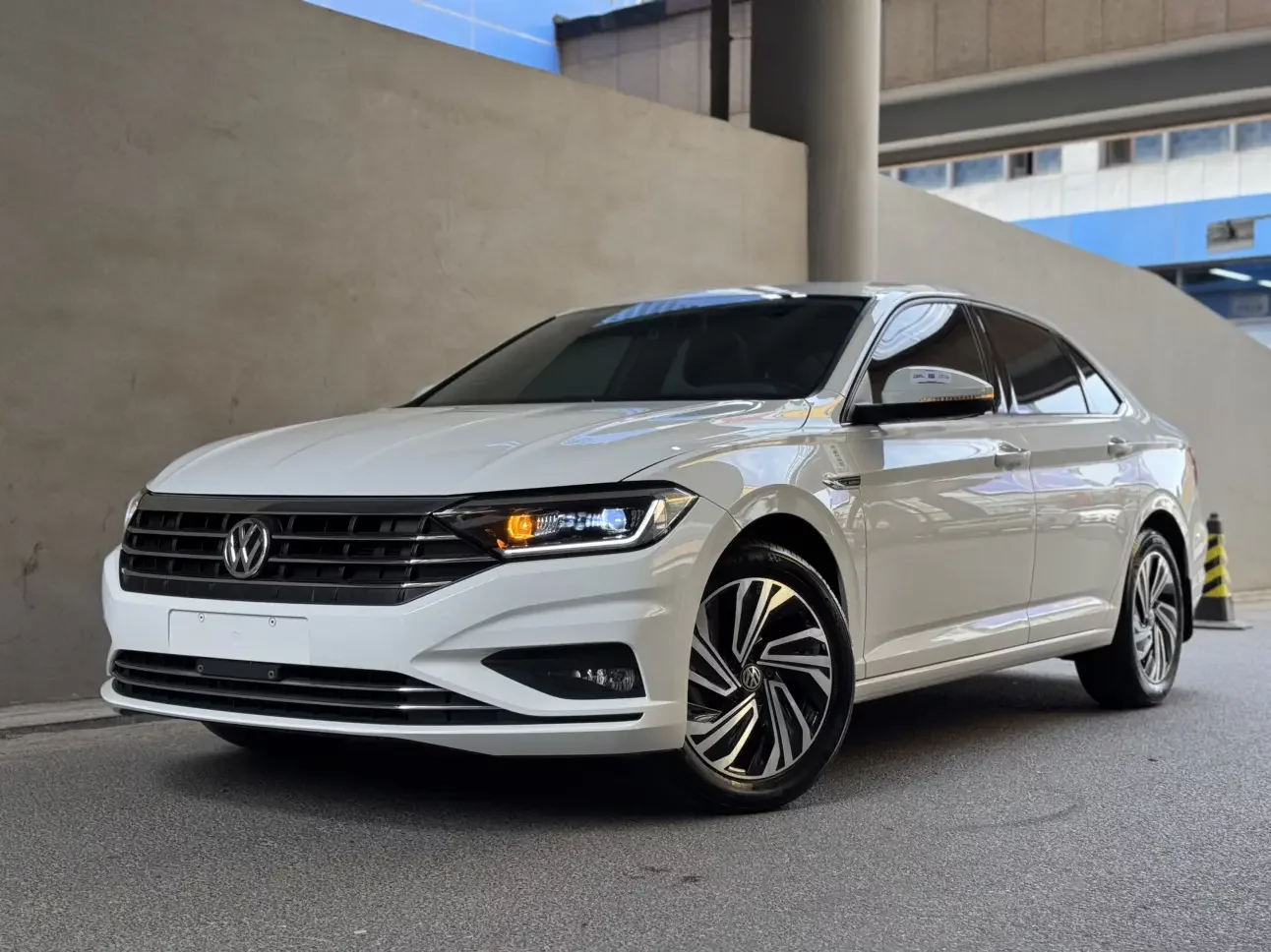 Volkswagen Sagitar